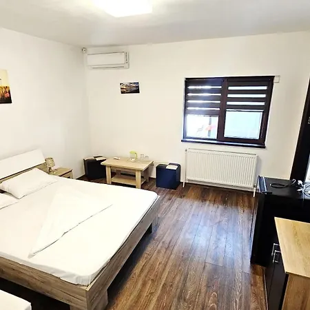 Beatrix Guest house *
