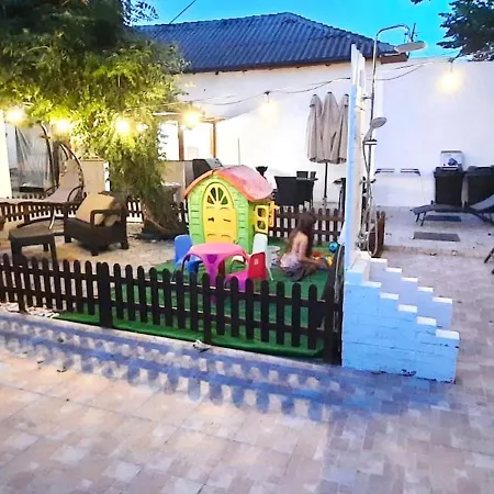 Beatrix ゲストハウス 3*